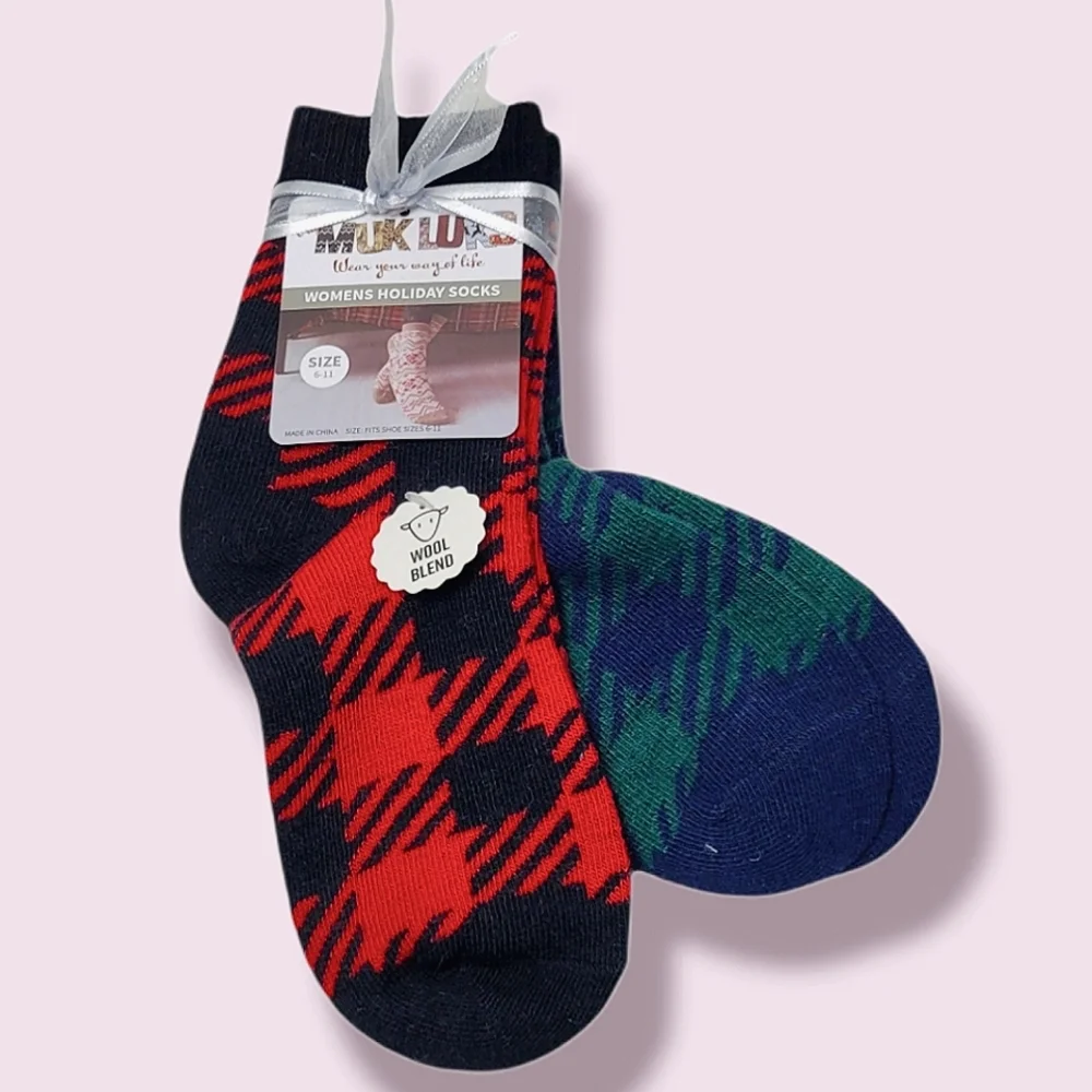 Muk Luks 2 Pair Pack Holiday wool Blend Socks